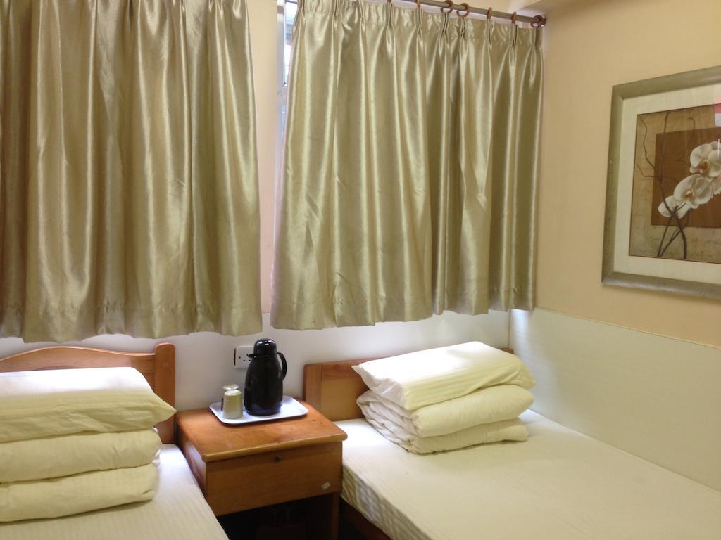 Marlboro Inn Hong Kong Room photo